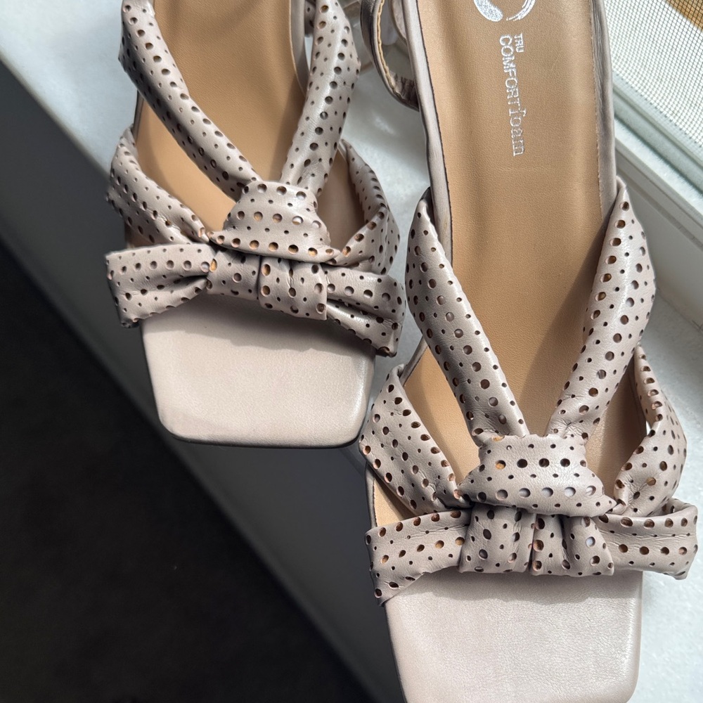 comfortview Women's Blush Knot-Detail Slide Sandals